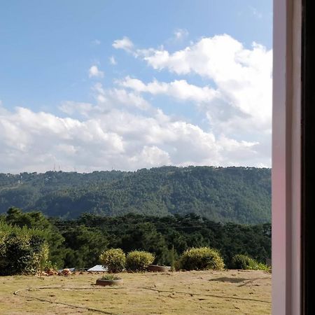 Roseville Shillong Esterno foto